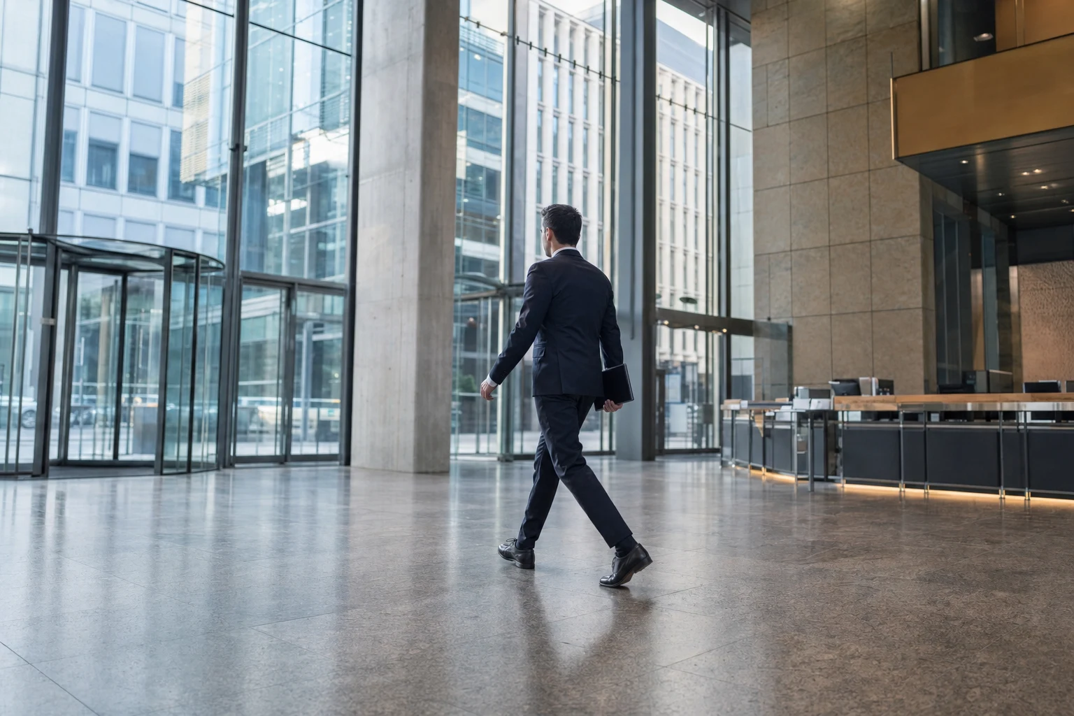ABN AMRO klimt naar jaartop nu de rente hoog blijft